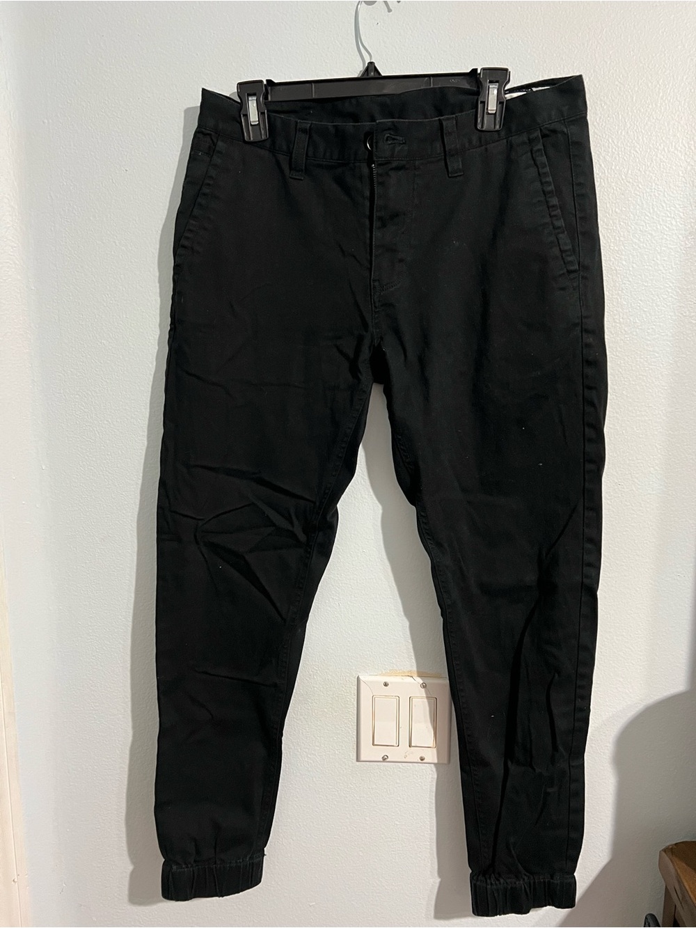 Empyre Men's Black Jogger chino Pants